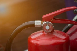 Recarga de extintores de incêndio na Vila Joaniza